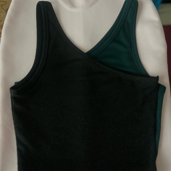 1 Shoulder Green & Black Ribbed Crop Tank Tops - Picture 4 of 5